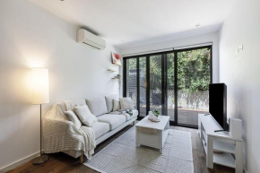 Hidden Gem in McKinnon Apartment by Ready Set Host